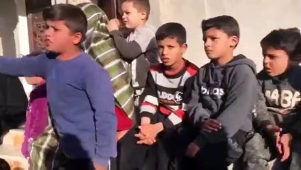 طفل  ليبي من  مدينة  ترهونه يسال علي مصير بوه حي او ميت ومخلي 10 اطفال