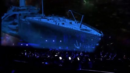 Titanic Orchestra Theater Musical with 3D effects of the Titanic.