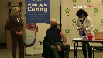 Detik-Detik Joe Biden Disuntik Vaksin Corona