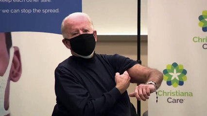 Joe Biden korona aşısı oldu