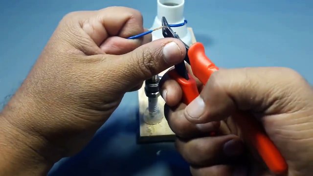 Wireless Free Energy Device for Lights _ DIY Science Experiments