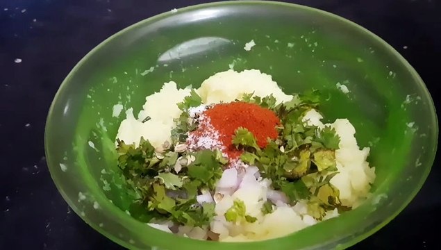 झटपट चटपटे उबले आलू का पकोड़ा I Aloo Pakoda I Aloo ke Pakora I Bafa I Ramjan Special I Snacks By Safina kitchen