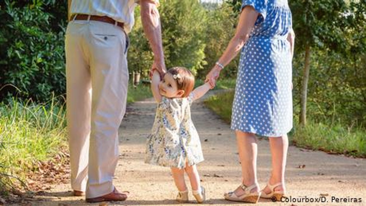 Belgien: Wenn der Opa stirbt - Kinder und Corona