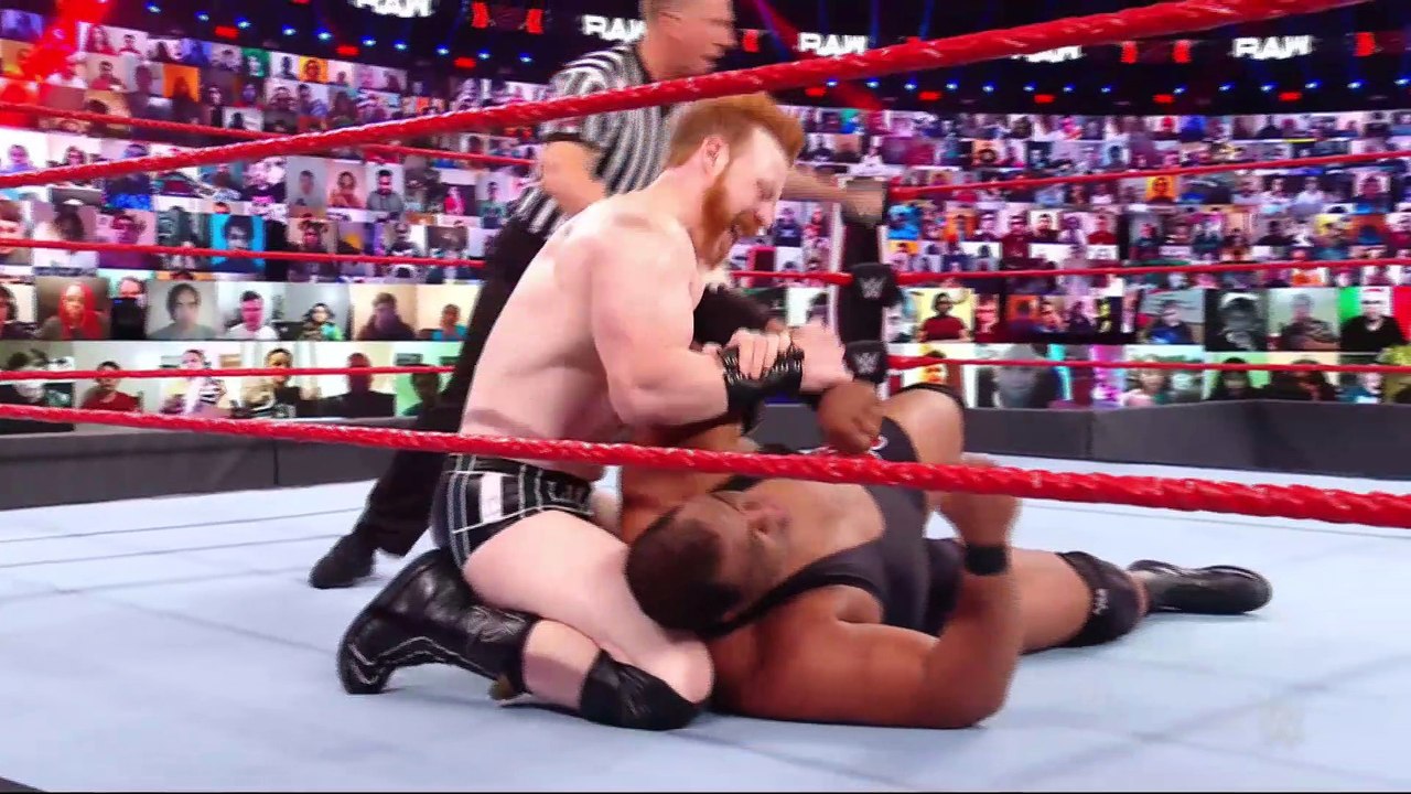 LUCHA COMPLETA: Keith Lee vs. Sheamus | RAW Español Latino ᴴᴰ