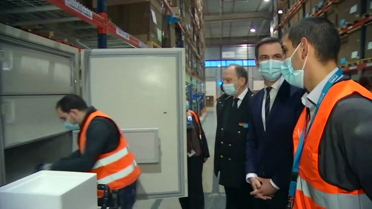 Covid-19: Έτοιμη η BioNtech για νέο εμβόλιο μέσ...