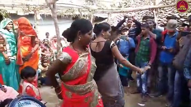 मजेदार नाच मजा न आये तब कहना/देहाती नाच