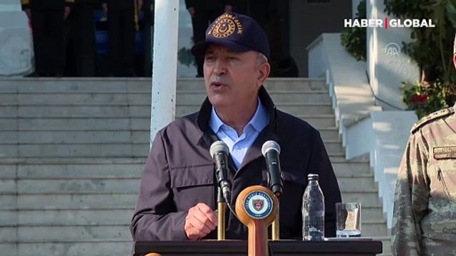 Akar ve TSK'nın komuta kademesi, Aksaz Deniz Üs Komutanlığı'nda Kaplan Pençesi 2020 Tatbikatı nı takip etti.