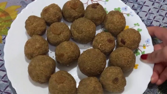 Moong dal ke Ladoo ki simple and tasty Recipe । Green moong dal ke Ladoo ki Recipe। moong ke Ladoo banane ki vidhi। ।
