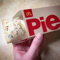 Here Are Some of the Unhealthiest Holiday Menu Items at Fast-Food Chains