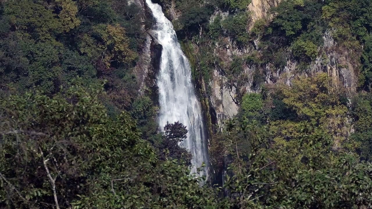 waterfall_China_Guangxi
