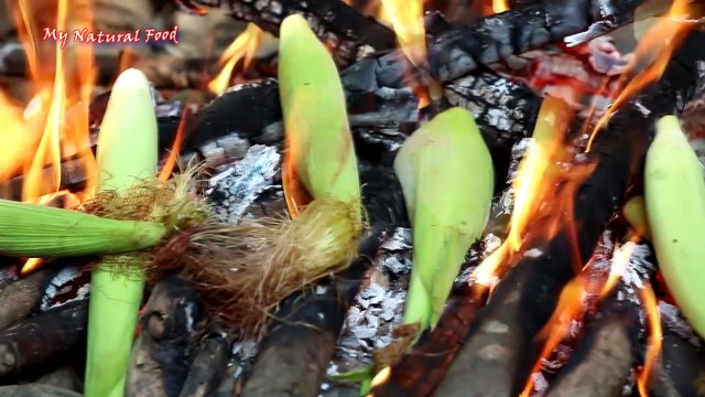 Burn baby Corn and Chili sauce for Dinner and Eating delicious