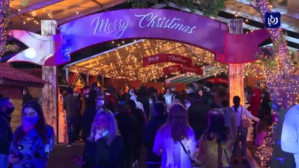 في موسم الأعياد.. بيروت تزين أشجارها وتحتفل بأهلها