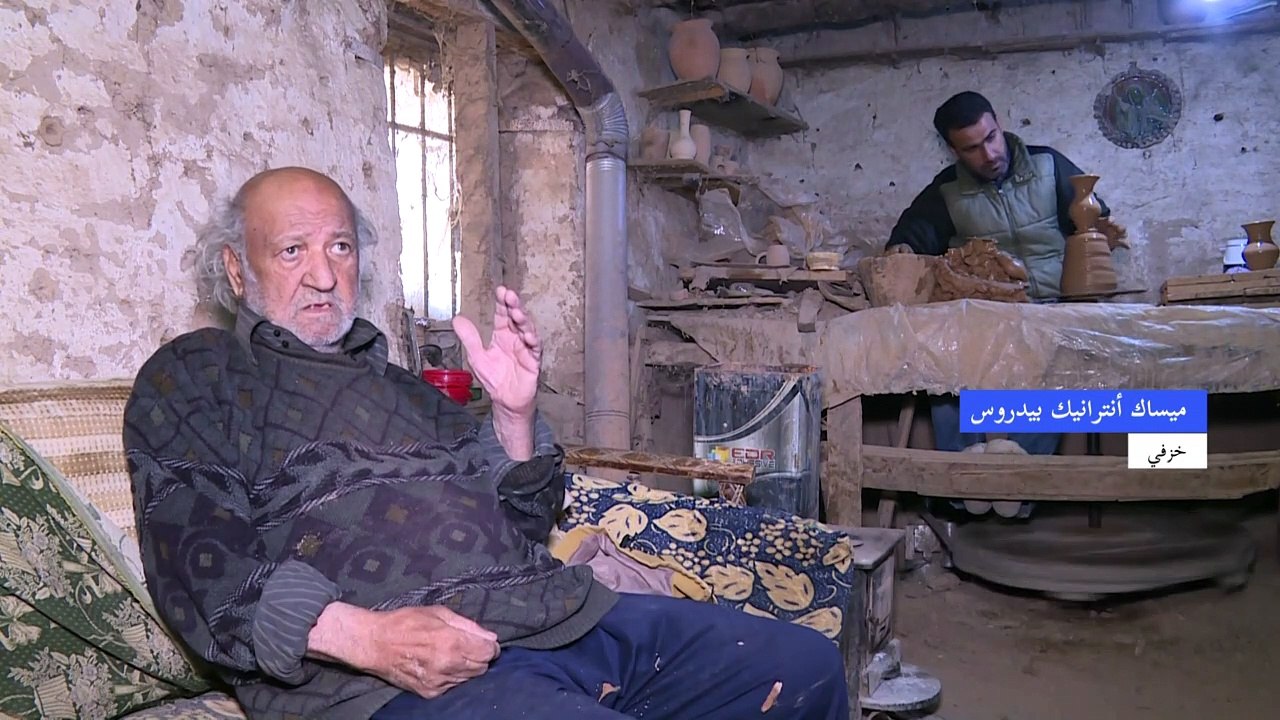خزفي سوري يحاول الحفاظ على حرفة تعود إلى مئات السنين