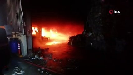 Kocaeli'de geri dönüşüm fabrikasında yangın çıktı