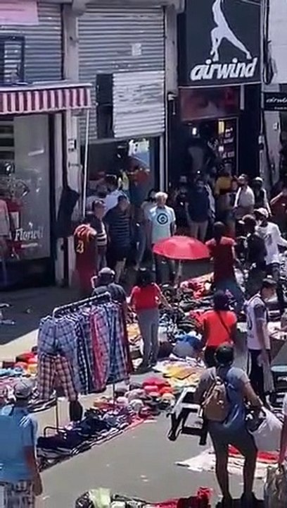 Descontrol en Once tras ataques de manteros a los comerciantes de la zona