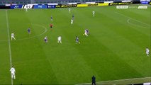 Martin Caceres ấn định tỉ số 3-0 cho Fiorentina