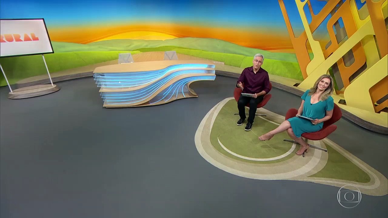 Pareja que cambió la ciudad por el campo ayuda en las ventas de pequeños productores