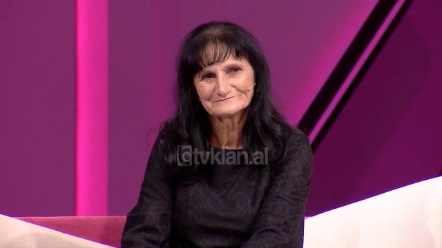 Nuk i ka pare femijet e saj per 27 vite, nena surprizohet tek Ka nje mesazh per ty
