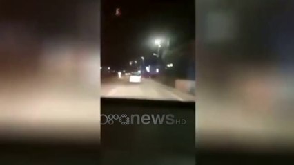 Ora News - Me shpejtësi skëterrë, shqiptari i bën zbor policisë italiane, kalon tre postoblloqe