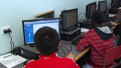 Government introduces draft law to tackle online abuse