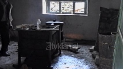 Prodhimi i rakise ne fshatrat e Permetit - (22 Tetor 2000)