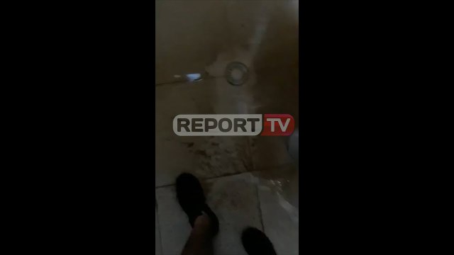 Shirat e dendura në Ksamil, avari në stacionin e pompimit, banesa 'pushtohet' nga ujërat e zeza