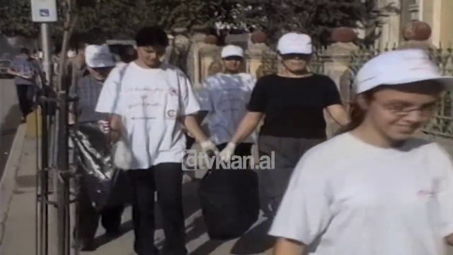 Per nje qytet me te paster , nisma me e re nga Kryqi i Kuq (21 Tetor 2000)