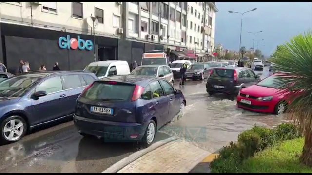 Breshër i pazakontë në Konispol, dëmtohen të mbjellat e fermerëve - News, Lajme - Vizion Plus