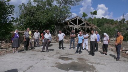 Baldushk, banorët kundër shembjes së magazinave e banesave: Bashkia s’ka projekt, vijnë fshehurazi