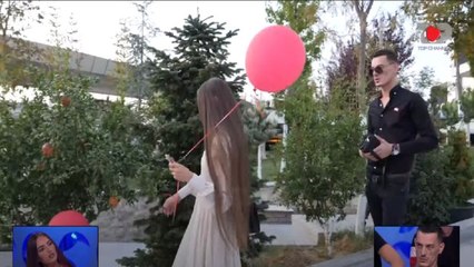 Jeni materialist! Çfarë janë këto surpriza që në takim të parë?