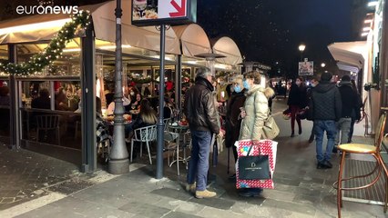 Il Natale diverso degli italiani, in attesa di un anno migliore