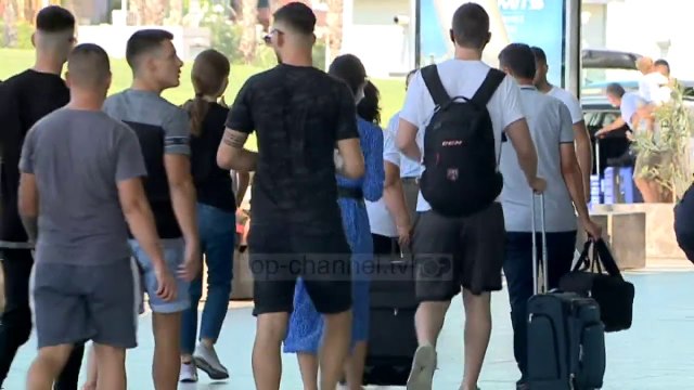 Top News - Kërkesat për azil në BE/ PD-219 mijë shqiptarë u larguan