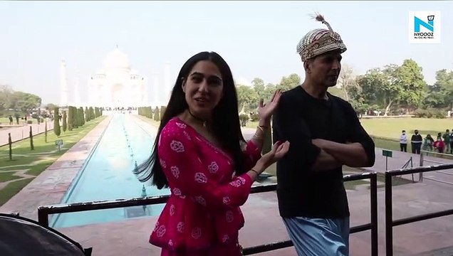 Sara Ali Khan tries to impress Akshay Kumar with her shayari, see his reaction