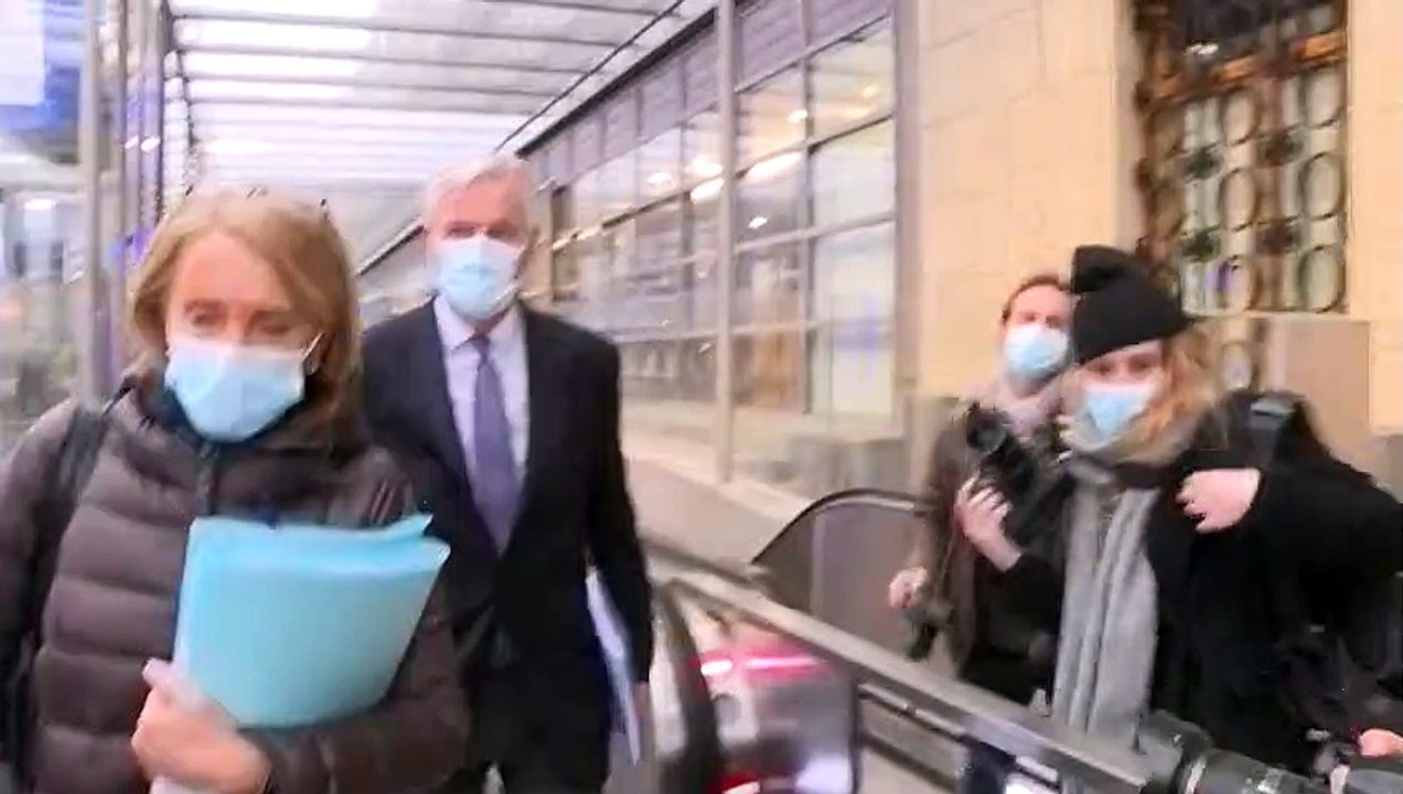 Kampf um Brexit-Deal - Tauziehen geht weiter