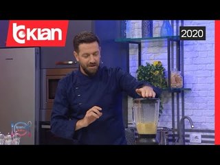 Kuzhinieri Arvi Kita pergatit nje salce perfekte per sallaten jeshile