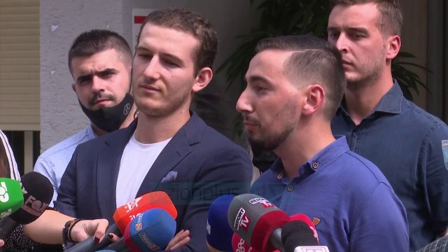 Studentet: Pergjysmoni tarifat - News, Lajme - Vizion Plus