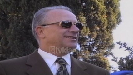 Rifillon aktivitetin pas 10 vitesh Instituti i Policise (30 Tetor 2000)