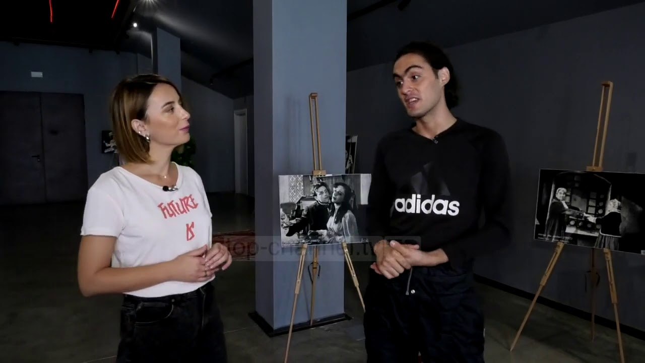 Nudo në skenën e teatrit/ Aktori i dramës Bosh: Ka ardhur koha të jetë normalitet