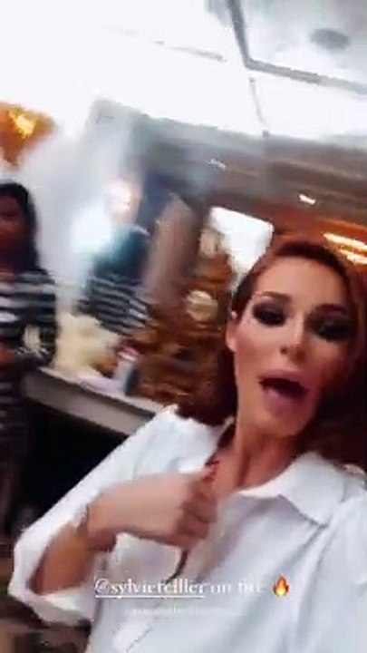 Sylvie Tellier danse sur "Ne reviens pas de Gradur et Heuss L'Enfoiré", lors d'un shooting avec plusieurs Miss France.