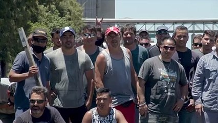 Un centenar de barcos anclados por huelga en puertos agroexportadores de Argentina