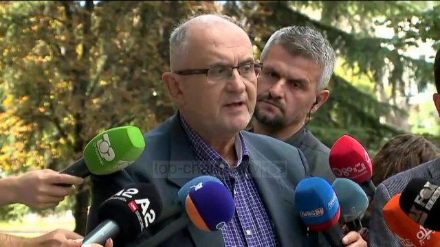 Top News - Reforma mbetet pezull/ Palet të ndara në këshillin politik