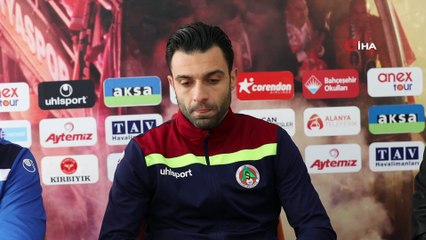 Alanyaspor'da Tzavellas’ın sözleşmesi uzatıldı