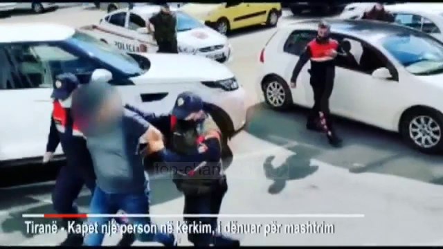 Top News - Kapen dy të kërkuar/ Në pranga dhe 6 drejtues mjetesh