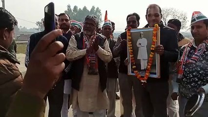 कांग्रेस जिलाध्यक्ष ने विधायकों का घेराव कर किसानों की मांगे पूर्ण करने की बात कही