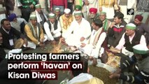 Protesting farmers perform ‘havan’ on Kisan Diwas