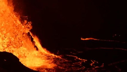 Lava spews out of Kilauea volcano overnight