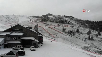 - Kartalkaya’da pistlerdeki kar kalınlığı 1 metreye ulaştı