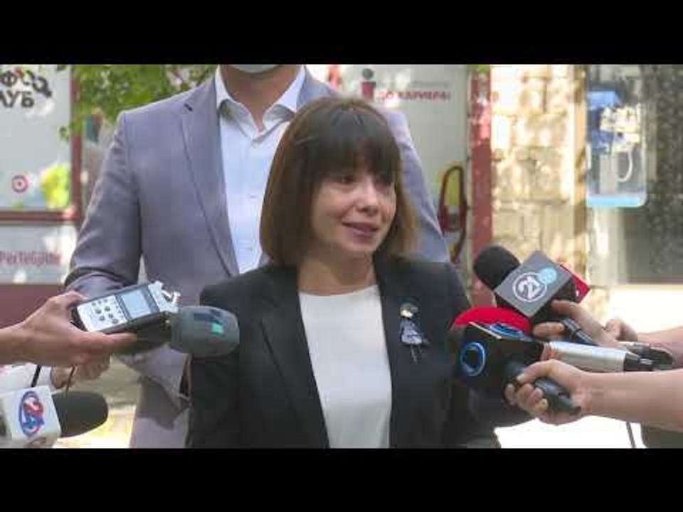 Царовска најавува санкции за директорите на училиштата кои не ги почитуваат одлуките на Владата