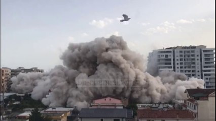 Top News - Shpërthimi me eksploziv/ Shembet pallati me 130 kg tritol