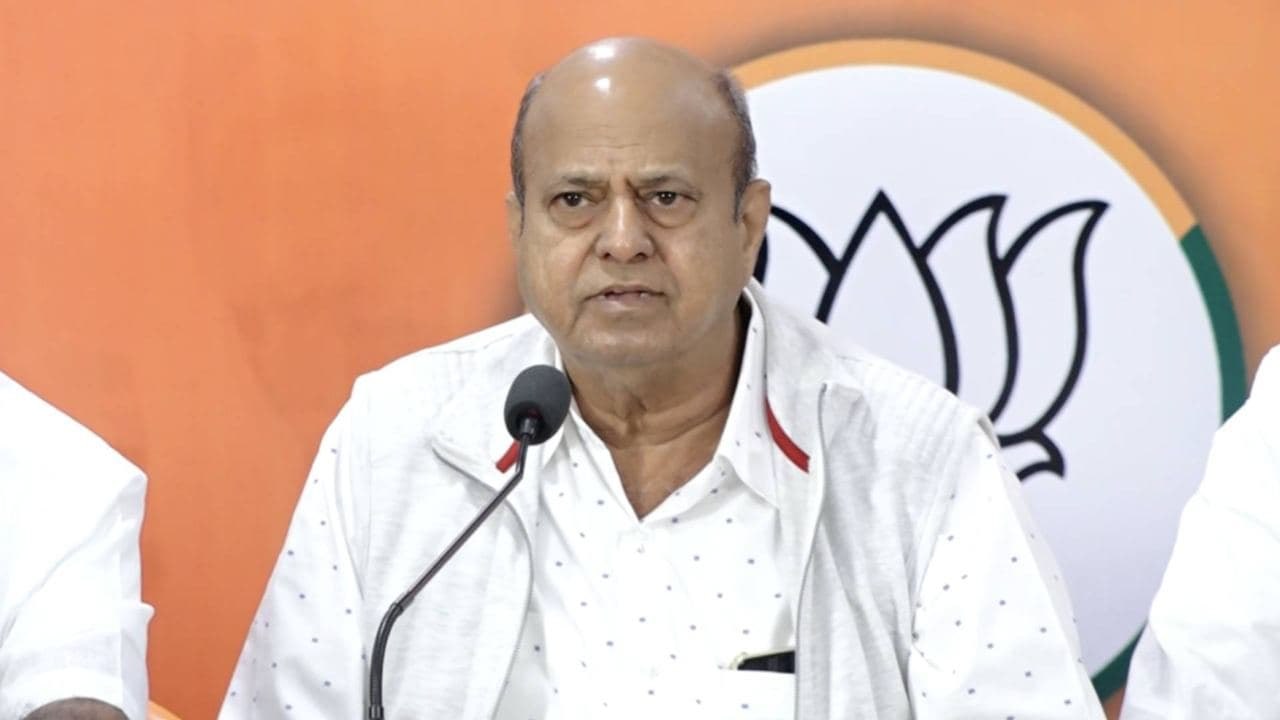 Teacher Transfers in TS : B Mohan Reddy Urges TRS For ‘Inter-District Transfers’ of Teachers